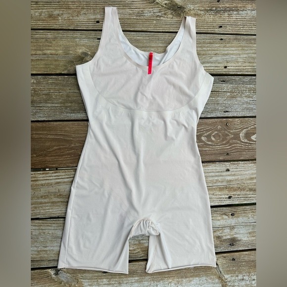 SPANX Other - SPANX Shaping Bodysuit Full Body Slip Tank Top Beige XL